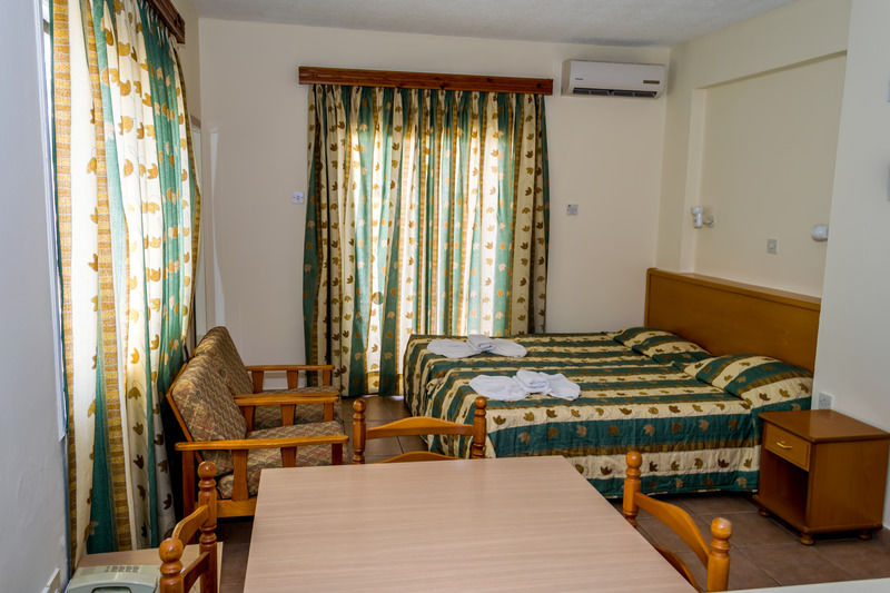 Christabelle Hotel Apartments Ayia Napa Exterior photo